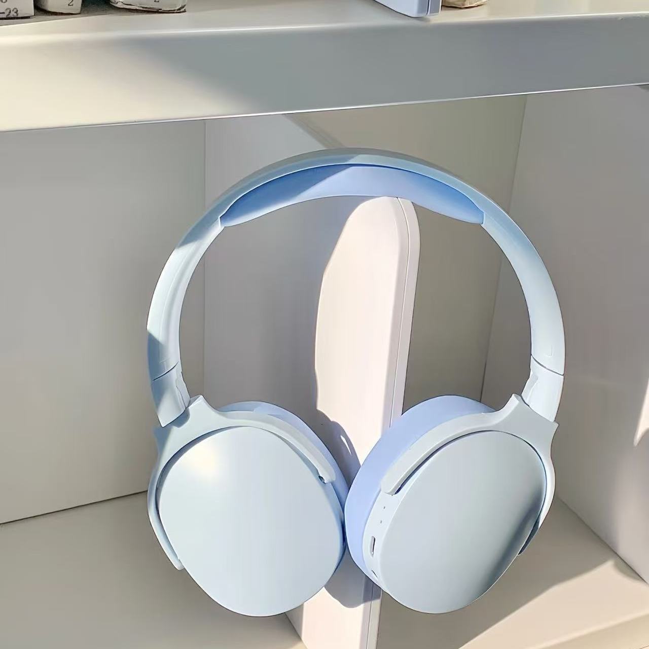 Over-Ear Bluetooth Gaming Headphones – Noise Cancelling Wireless 2026